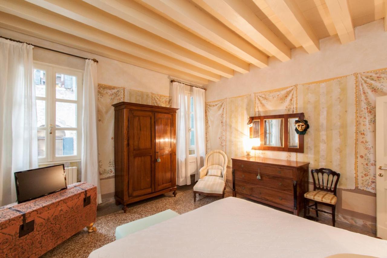 Explore Venice From A Sophisticated Hideaway In San Polo エクステリア 写真