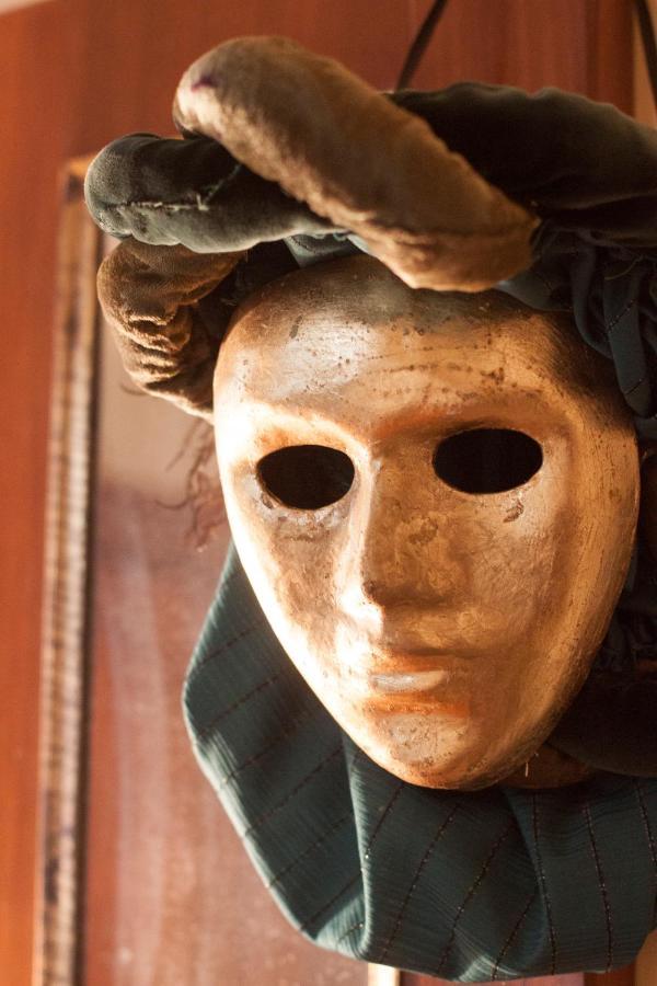 Explore Venice From A Sophisticated Hideaway In San Polo エクステリア 写真