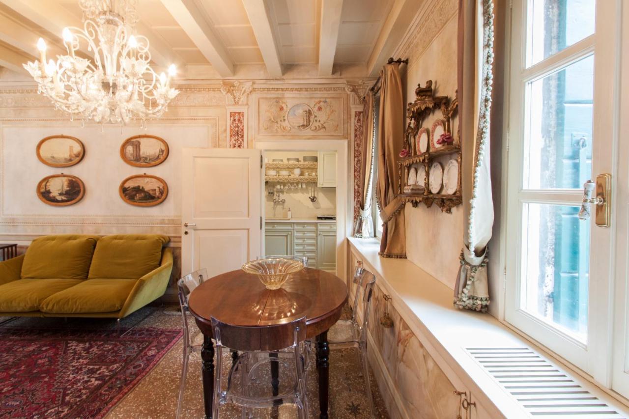 Explore Venice From A Sophisticated Hideaway In San Polo エクステリア 写真