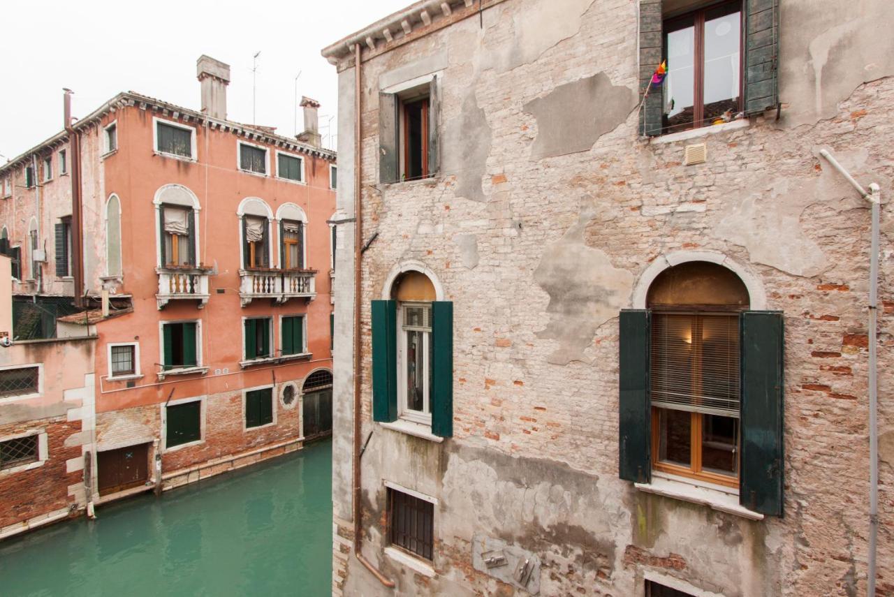 Explore Venice From A Sophisticated Hideaway In San Polo エクステリア 写真
